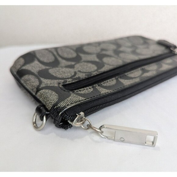 Coach Peyton Signature Go-Go Wristlet Pouch Wallet Holds Phone Black NO STRAP - Picture 7 of 12